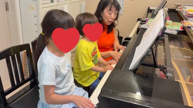 甘い香りとピアノの音色の記事動画