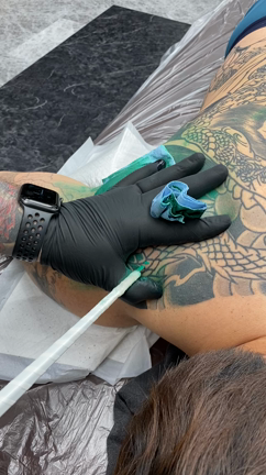 手彫りの記事動画