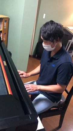 ピアノ歴45日の新郎　結婚式サプライズ大成功【動画】の記事動画