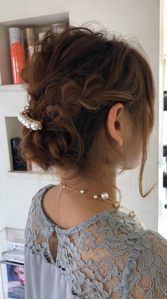 結婚式のお呼ばれスタイルの記事動画