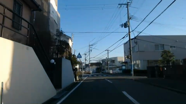 サロン　駐車場案内の記事動画