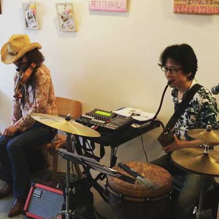 目を閉じると音が大きく聴こえる。の記事動画