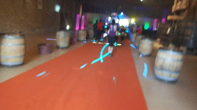飲んで、食べて、踊れる！ボジョレーマラソン　レポートの記事動画