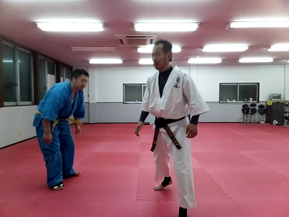 2/8の形(型)より体操（大宮西）の記事動画