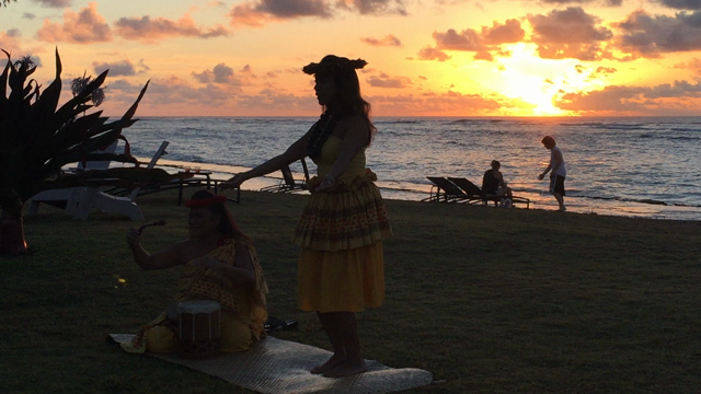 ラハイナヌーンの太陽に祈るの記事動画