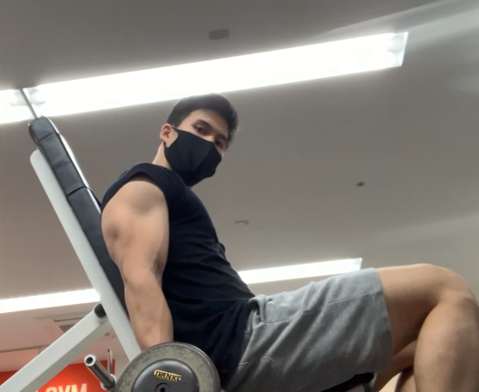理想のフォームに近づくにつれ筋肉が付いてきた！【上腕二頭筋】の記事動画