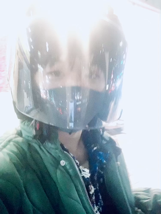 ビックスクーターに乗るという婚活の記事動画