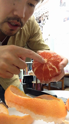 グレープフルーツの剥き方の記事動画