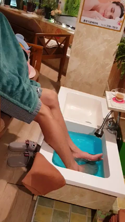 ちらっとインナーカラー♡の記事動画