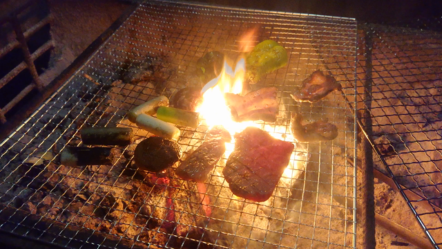 御飯屋おはな　キャンプ&ＢＢＱ　1日目の記事動画