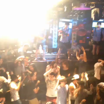 弘大で② ＊クラブ＆チョコピンス＊の記事動画