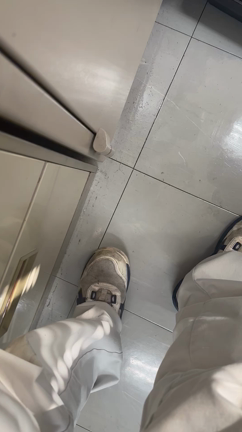 コンピュータで金庫開錠にトライの記事動画