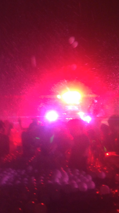 お台場ナイトプールレポ。の記事動画