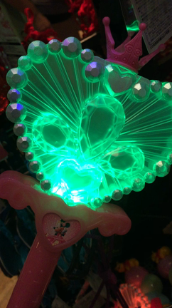 プリンセスの音が出るステッキ、色が変わるステッキの記事動画