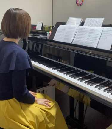 佐賀県庁から唐津駅にグランドピアノがやってくる❣️の記事動画