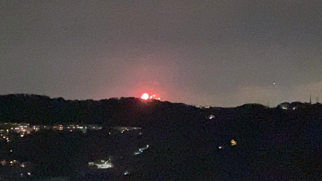 横浜みなとみらい花火大会　A fireworks display at Yokohamaの記事動画