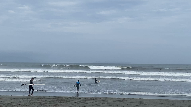 台風ウネリの記事動画