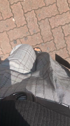 お気に入りのボトムとネイル❤︎LISAの記事動画