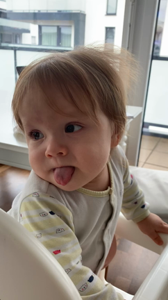 ベロが出ちゃうの記事動画