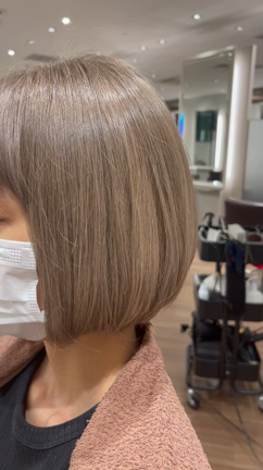 【大人のブリーチカラー☆ブリーチ必須の大人ベージュ‼️】お客様スタイル447の記事動画