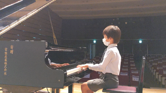 ホール練習♪の記事動画