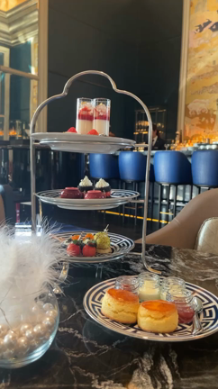 セントレジスでアフタヌーンティーの記事動画