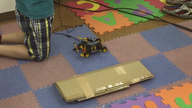 ロボット教室：競争と共創の記事動画