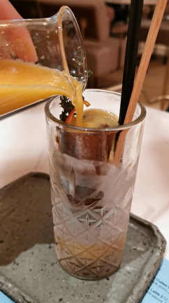 コーヒーアイスキューブの　オレンジジュースがけの記事動画