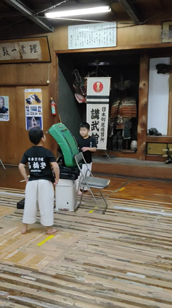 後ろ回し蹴りの記事動画