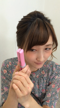 前髪と触覚の巻き方 ストレートアイロン 可児市の美容室 サロンド桃太郎可児店のブログ