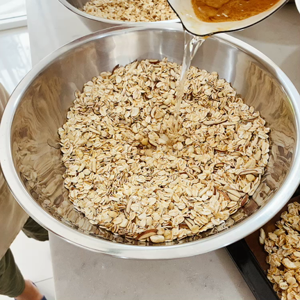 ココナッツシュガーグラノーラのお話しの記事動画