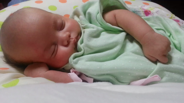 寝てるLuiちゃんの記事動画