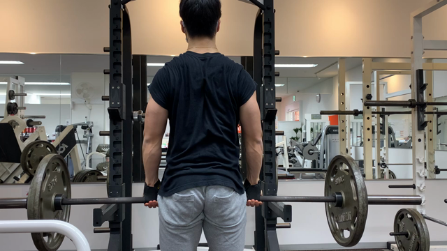 ベントオーバーローを背中に効かせるコツ【僕自身背中は苦手でした。でも今や大きな武器です】の記事動画