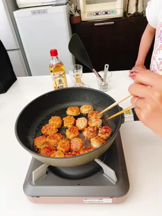 甘辛タレのつくね☆照り照りに仕上げる方法の記事動画