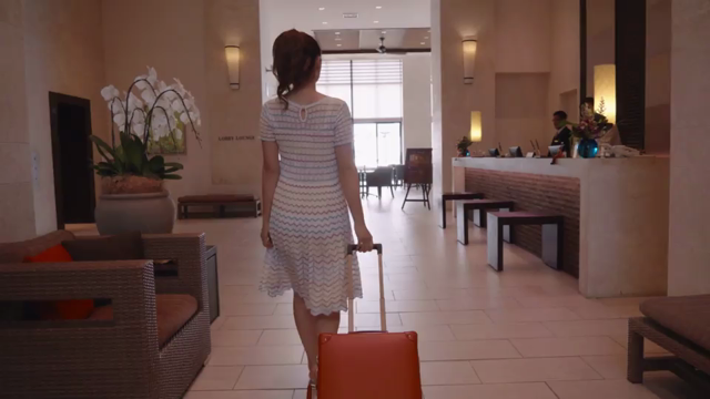 沖縄 "瀬長島アイランドリゾート" CM出演の記事動画