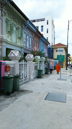 SINGAPORE　クーセンロード　プラナカン様式テラスハウスの記事動画