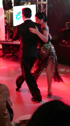 アルゼンチンタンゴの記事動画