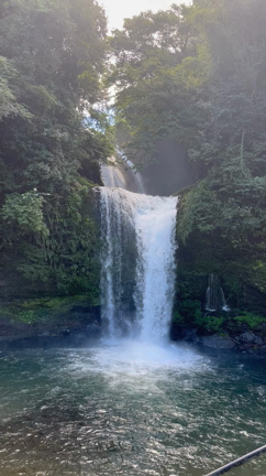 慈恩の滝を見にの記事動画
