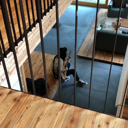 映画「リスタート」ラフな歌声響くの記事動画