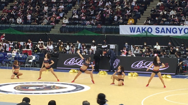 仰臥位から様々に展開されるエクササイズ【プロチアリーダー・ピラティス初心者】の記事動画