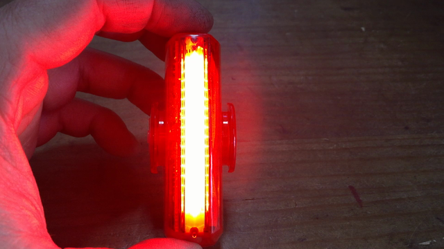 加速度センサー搭載！「CATEYE・RAPID X2 KINETIC（TL-LD710K）」の記事動画