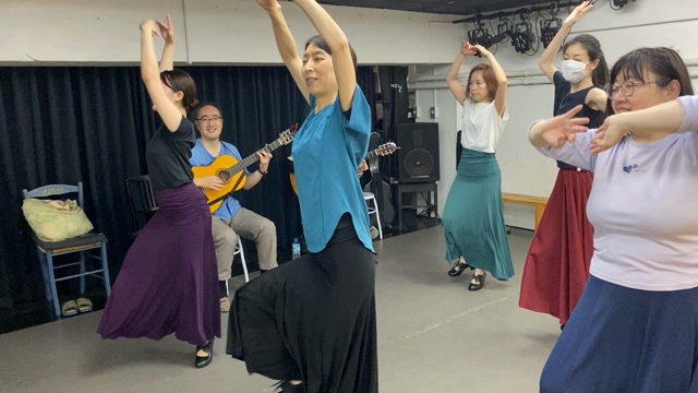 フラメンコ踊るには？の記事動画