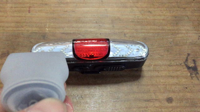 【特価】夜間走行をもっと安全に！「パルミー・オートリアライト with ワイヤレスウィンカー」の記事動画