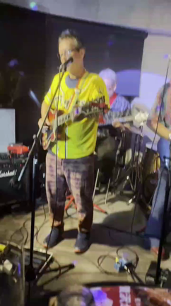 腰が痛い～でも、飲んでます。の記事動画