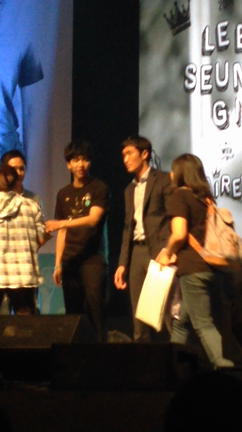 アイレンファンミ 握手動画の記事動画