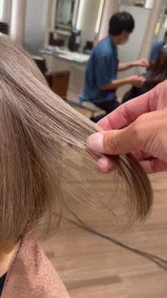 【大人のブリーチカラー☆ブリーチ必須の大人ベージュ‼️】お客様スタイル447の記事動画