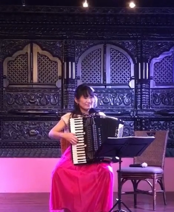 浜松町で赤ちゃんコンサート。の記事動画