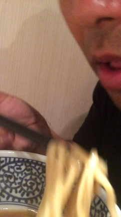 東京ラーメン旅 麺屋一燈 新小岩の記事動画
