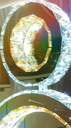 女性を美しくするのはキラキラしたものとクォンタムパワーの記事動画