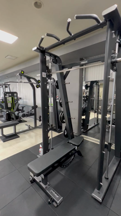 臼杵駅目の前のクレドホテル臼杵のフィットネスジムへ研修担当の記事動画